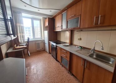 Продажа участков: 4 комнаты, 85 м², Индивидуалка, 5 этаж, Косметический ремонт