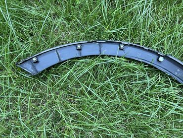 Крылья и комплектующие: Накладка крыла Заднее левое Toyota, 2018 г., Б/у, Оригинал — 7