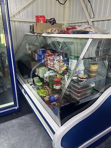Витрина Азык-түлүктөр үчүн, Шамдал менен, 195 см * 73 см * 50 см, Колдонулган — 3