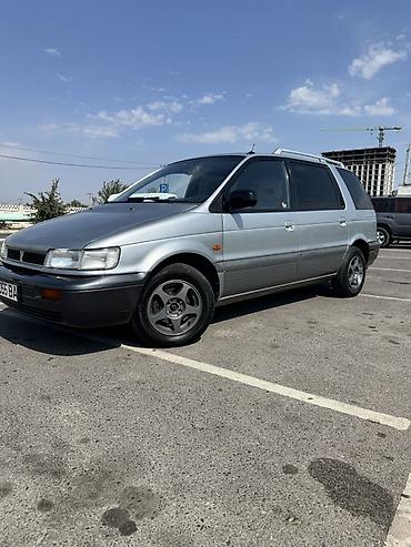 4 vd: Mitsubishi Space Wagon: 1993 г., 2 л, Механика, Бензин, Минивэн — 2