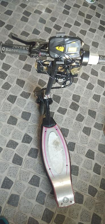 Elektrik nəqliyyatı: Elektrik skuter – uşaq/yeniyetmə üçün kompakt model - Marka: Razor — 3