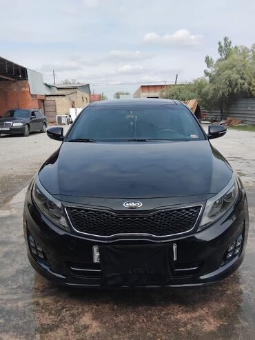 masin ucun soyuducu: Kia Optima SXL – qara rəngli sedan - Kuzov: 4 qapılı sedan, qara