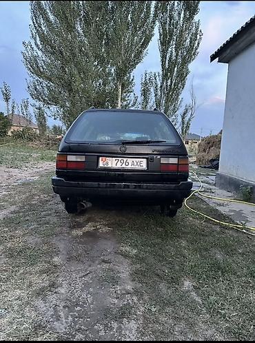 Volkswagen: Volkswagen Passat Variant: 1990 г., 1.8 л, Универсал — 3