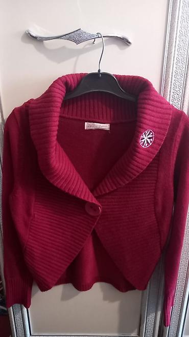 vilur kofta modelleri: Bordo rəngli trikotaj qadın kardiqanı - Model: qısa kəsimli, bir — 3