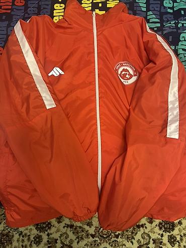 cins pencek: Qırmızı rəngli idman küləklik/jaket - Üzərində “Araz–Naxçıvan PFK” — 1