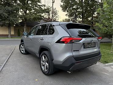 avalon 2017: Toyota RAV4: 2021 г., 2.5 л, Вариатор, Гибрид, Кроссовер — 5