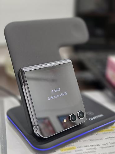 winning star st 4600: Samsung Galaxy Z Flip 5, 256 GB, rəng - Boz, Simsiz şarj — 1