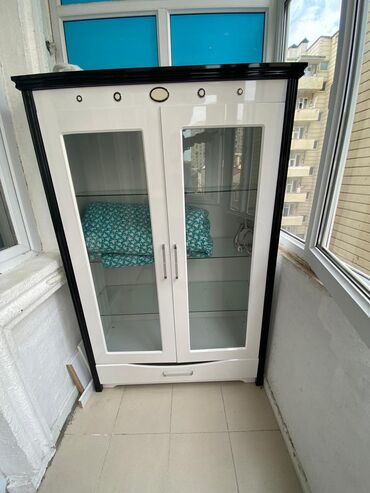 Uzunmüddətli kirayə mənzillər: Kristalin binasinda 13/3 mertebesinde 3 otaqli ev 550 azn evde bütun -da lalafo.az — 20 Uzunmüddətli kirayə mənzillər: Kristalin binasinda 13/3 mertebesinde 3 otaqli ev 550 azn evde bütun — 20