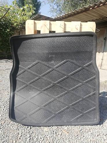 Другие аксессуары: Полики BMW передние(М5)+багажный полик для мерса+жилет для авто+сетка — 9