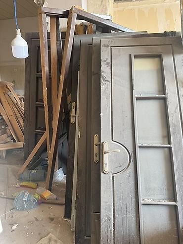 Binada təmir gedir 6 ədəd taxda qapıdı plastik qapı birdə lalafo.az -da Binada təmir gedir 6 ədəd taxda qapıdı plastik qapı birdə