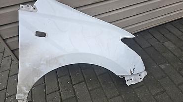 Капоты и комплектующие: Toyota — 1