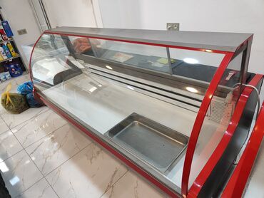 Dərin dondurucular: 2 ədəd vitrin soyuducu hərəsi 530 azn. Biri 1500 azn alınıb. Ölçü 2
