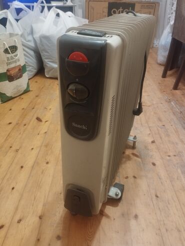 Elektrikli qızdırıcılar və radiatorlar: Yağ radiatoru, Kredit yoxdur, Ünvandan götürmə