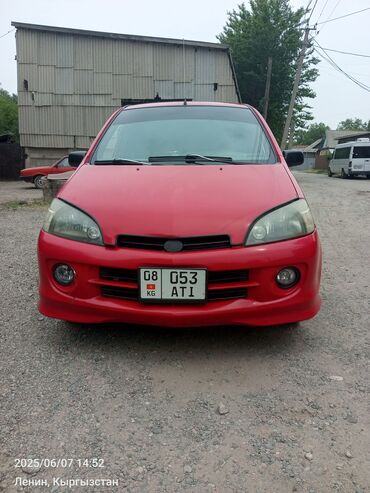 срочно срочно продам машину: Daihatsu YRV: 2001 г., 1.3 л, Механика, Бензин, Хэтчбэк