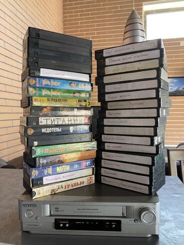 авто видео: Видеомагнитофон Samsung VHS + коллекция видеокассет - Модель