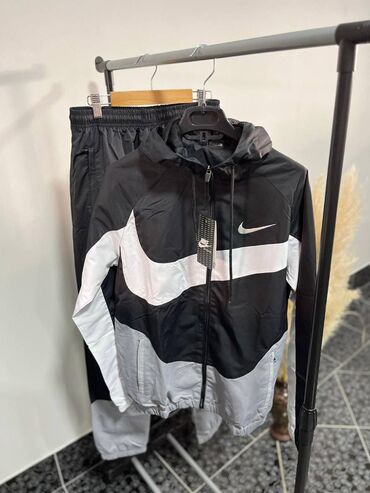 easycomfort jakna suskavac za ljubitelje sportske elegancije: Nike suskava trenerka S, M velicina