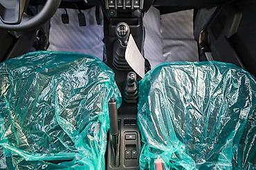 Suzuki: Suzuki Jimny: 2024 г., Бензин — 4