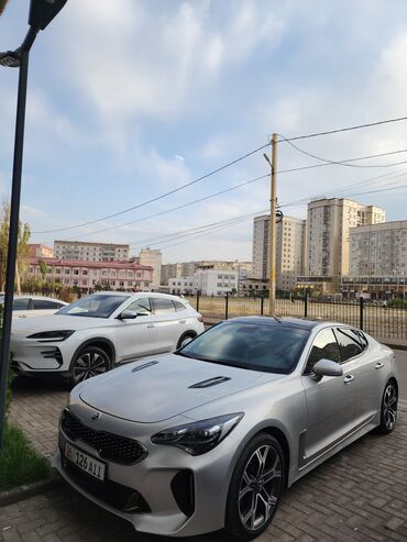 срочно продаю в связи с переездом: Kia : 2018 г., 2 л, Автомат, Бензин, Седан