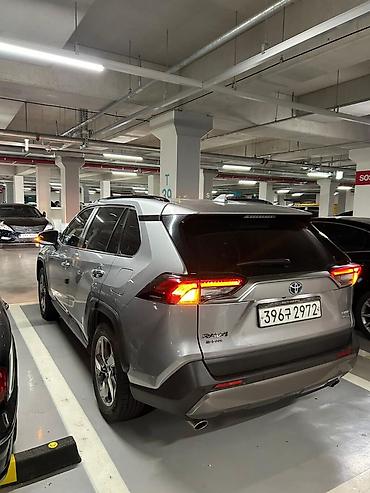 Toyota: Toyota RAV4: 2019 г., 2.5 л, Вариатор, Гибрид, Кроссовер — 10