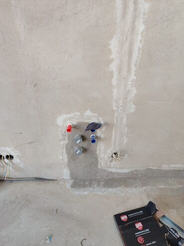 Монтаж и замена сантехники: Монтаж и замена сантехники Больше 6 лет опыта — 12