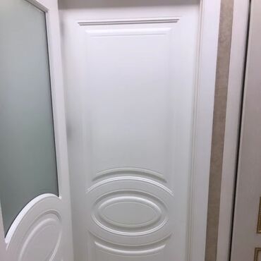 Otaq qapıları: Yeni Otaq qapısı Zamok və çərçivə ilə, Ödənişli quraşdırma, Rayonlara çatdırılma, Pulsuz çatdırılma — 15