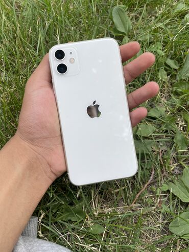Apple iPhone: IPhone 11, Б/у, 64 ГБ, Белый, Зарядное устройство, Защитное стекло, Чехол, 73 %