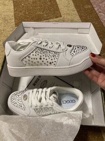 Women's Sneakers and athletic shoes: Продаю кеды новый 38размер,люкс качество