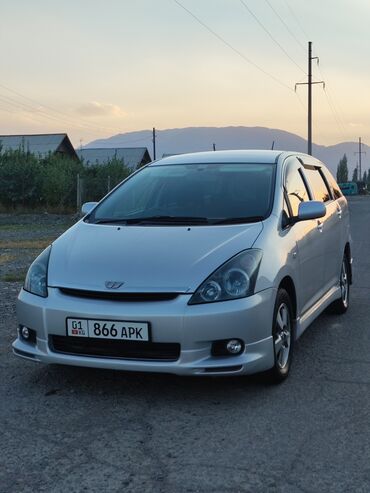 машиналар арзан: Toyota WISH: 2004 г., 1.8 л, Автомат, Бензин, Вэн/Минивэн