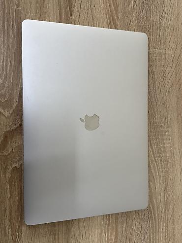 Ноутбуки Apple (MacBook): Apple MacBook Pro 16" (серебристый) - Экран 16 дюймов Retina, тонкие — 1