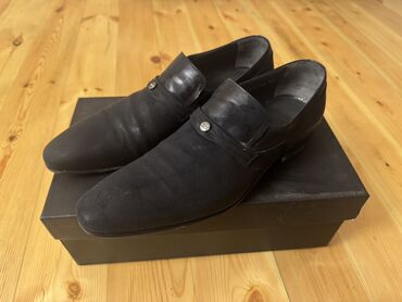Ayaqqabılar: Ayaqqabı 42 razmer All leather marka 1-2 defe geynilib 249 manata