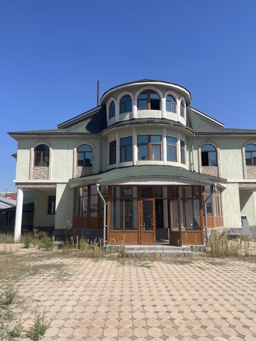 дом в центре бишкека: Дом, 1400 м², 8 комнат, Риэлтор, Косметический ремонт