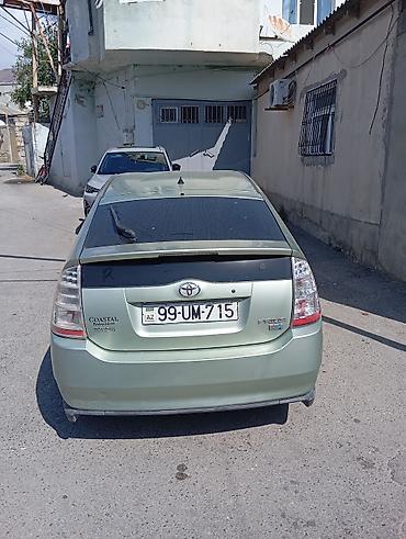 Toyota: Toyota Prius (2-ci nəsil) hibrid hatchback - Kuzov: 5 qapılı — 7