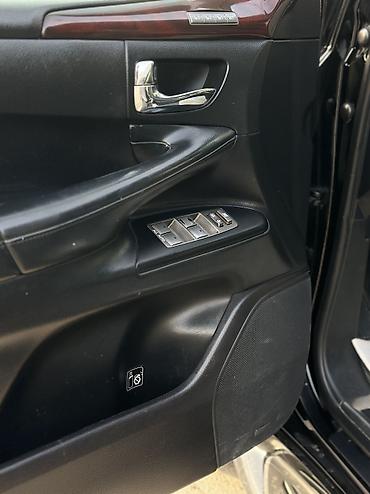 Lexus: Lexus LX: 2011 г., 5.7 л, Автомат, Газ, Внедорожник — 9