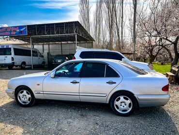Транспорт: Mercedes-Benz E-Class: 1998 г., 2.4 л, Механика, Бензин, Седан