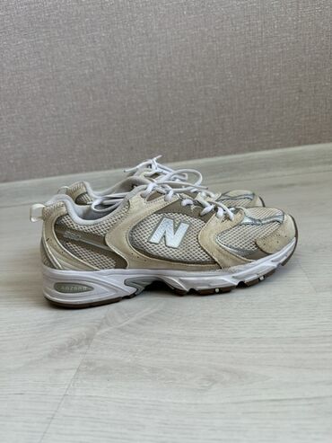 сумка женская большая брендовая: Кроссовкалар, 43, New Balance, Колдонулган, түсү - Саргыч боз