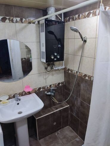 Uzunmüddətli kirayə mənzillər: Mənzil kirayə verilir. 3 otaq, 5.1 m. tam əşyalı, Elmler m. Uzun — 7