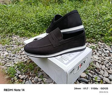 Ayaqqabılar: Kişi loaferləri – qara rəng, klassik-pəncəksiz dizayn - Material — 1