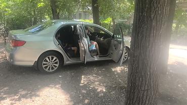 corola: Toyota Corolla: 2007 г., 1.6 л, Робот, Бензин, Седан — 4