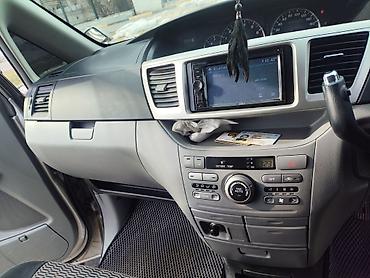 Toyota: Toyota Voxy: 2006 г., 2 л, Вариатор, Бензин, Минивэн — 4