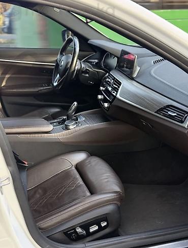 e53 4 8: BMW 530: 2018 г., 2 л, Бензин, Седан — 6