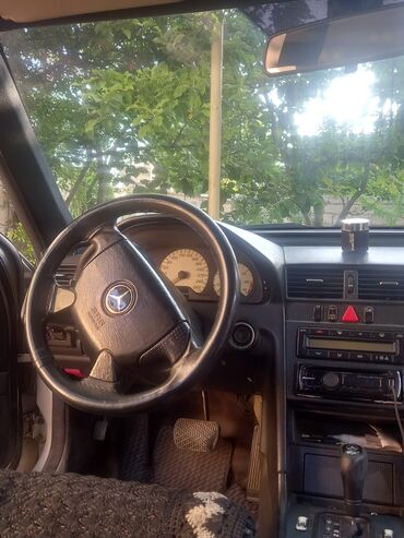 Mercedes-Benz: Mercedes-Benz C-Class: 2.4 l | 1998 il Universal — 14