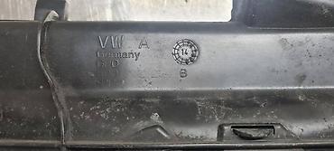 grafit u prahu: POKLOPAC KUCISTA KLIME VAZDUHA ZA AUDI A3 - 5Q0129254B | Poklopac — 2