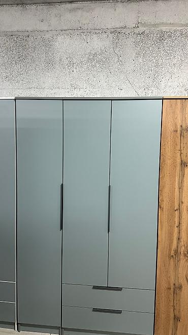 Шифоньеры, шкафы для одежды: Качество на первом месте! Прослужит вам долгие годы! Трехдверный шкаф — 2