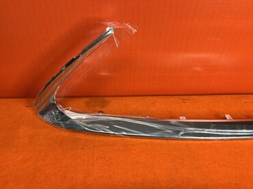 Решетки радиатора: Решетка радиатора Lexus Оригинал — 5