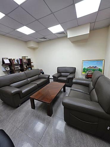 Аренда помещений свободного назначения: Сдается 2 этажное коммерческое помещение 540 кв м Адрес - — 20