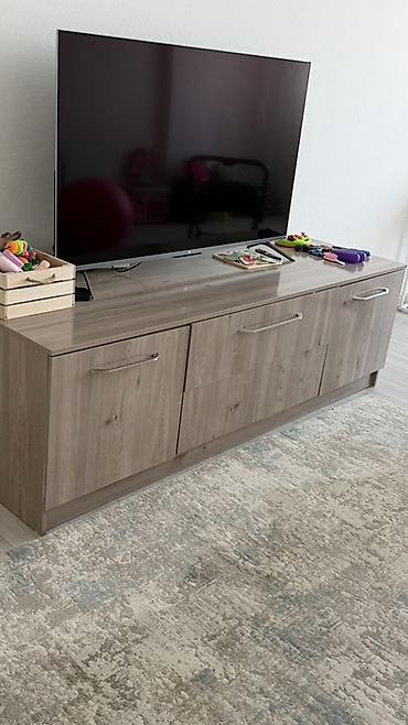 study table: ТВ-тумба/комод в современном стиле - Материал: ЛДСП с выраженной — 1