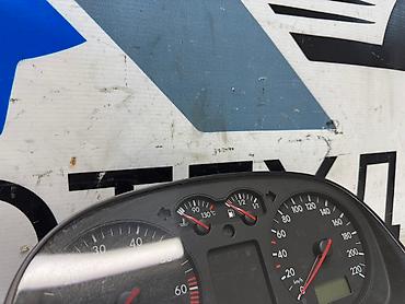 Щитки приборов: Щиток приборов Volkswagen 2001 г., Б/у, Оригинал, Германия — 3