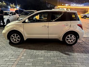 corolla levin: Toyota Ist: 2004 г., 1.5 л, Бензин, Хэтчбэк — 3