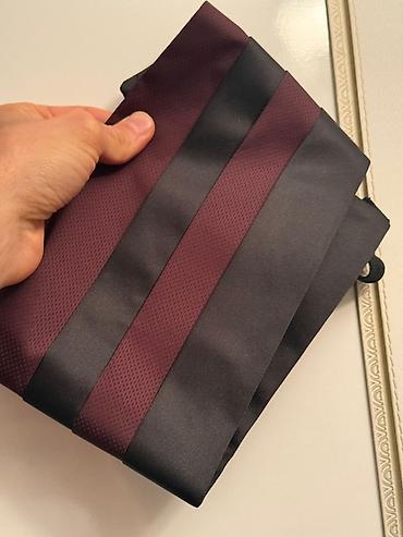 damat: D’S Damat brendinin tünd bordo rəngində smokinq dəsti. (700 azn ə — 2
