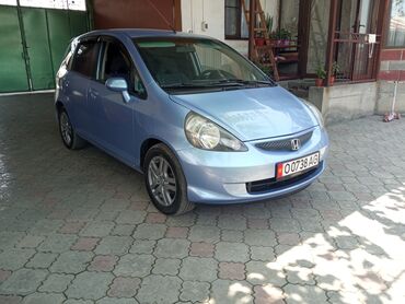 арендага машина алам оштон: Honda Jazz: 2003 г., 1.3 л, Автомат, Бензин, Хетчбек